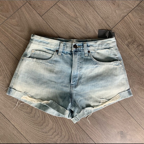 NEW Abercrombie & Fitch High-Rise Denim Shorts - Picture 1 of 3